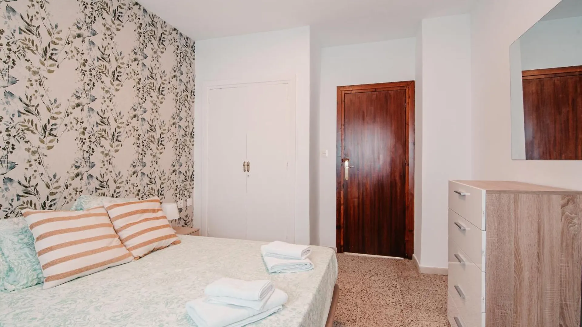 Tuguest Torrenueva Playa Apartments